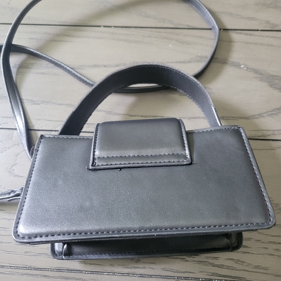 Black bag purse crossbody magnetic closure - Picture 4 of 5